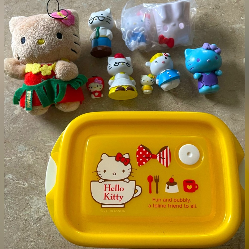 Hello kitty Sanario figurine lot hawaii charm plush skater bento box